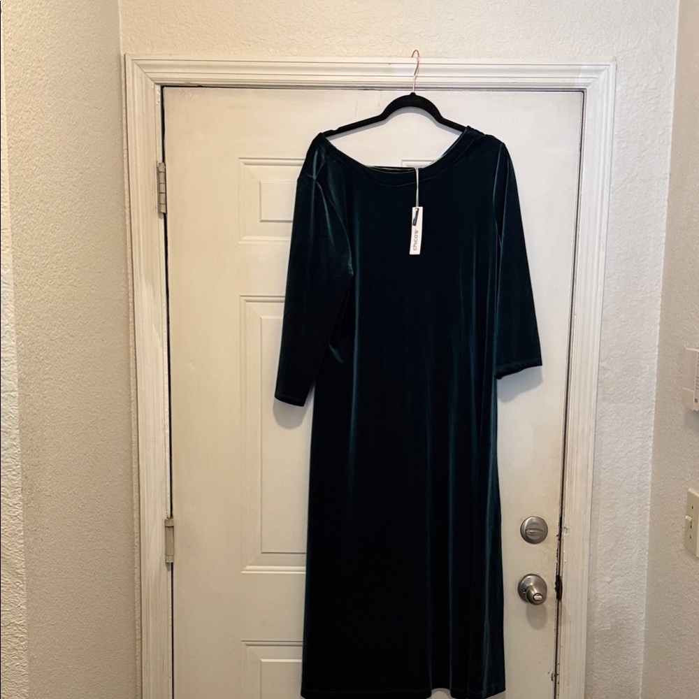 Chico's Elegant Velvet Long Sleeve Dress in Dark Green